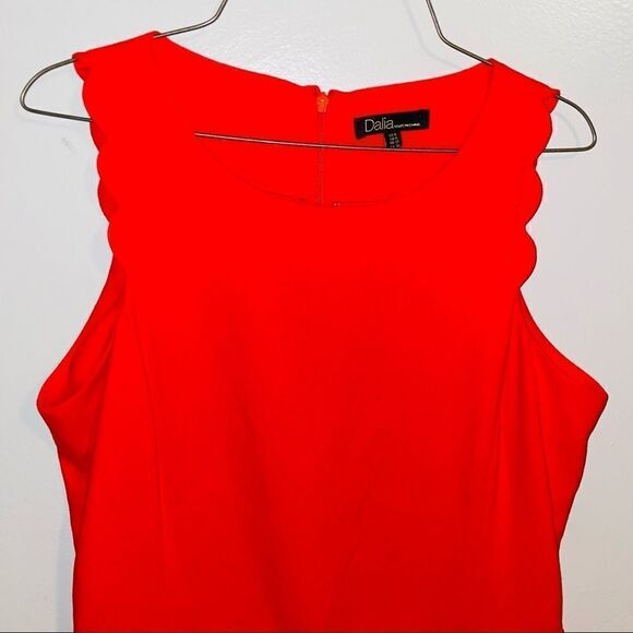 Dalia MacPhee Red Scalloped Sleeveless Romper Jumpsuit Casual Party - Picture 3 of 7